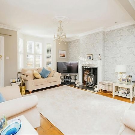 3 Bedroom Cottage In Sunninghill, Ascot 外观 照片